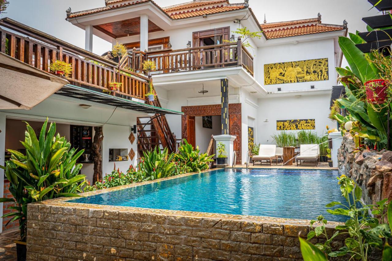 Antonios Villa Hotel シェムリアップ エクステリア 写真