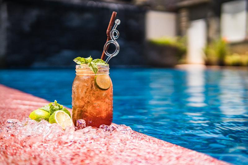 Antonios Villa Hotel シェムリアップ エクステリア 写真